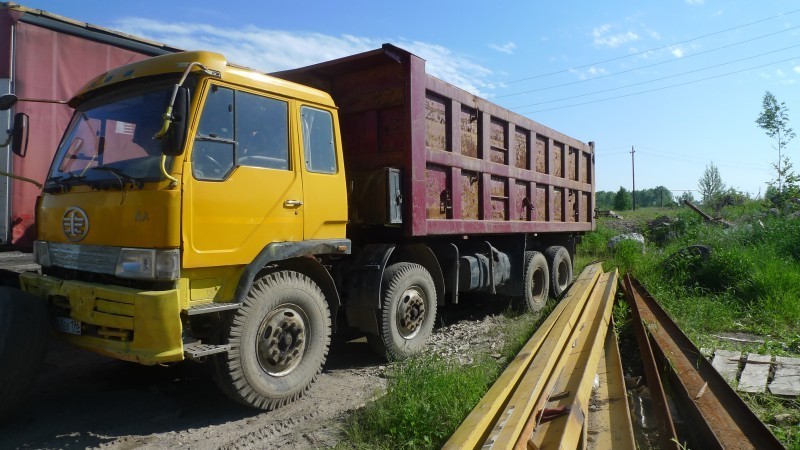 Самосвал Алтай 3310–010 г/п 30 тн.