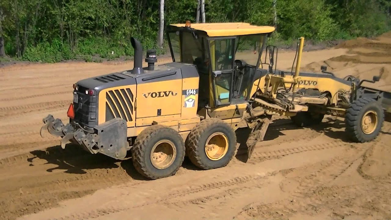 Грейдер дорожный VOLVO G 946