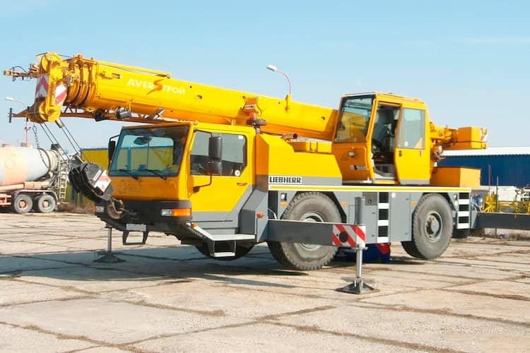Кран Liebherr 25 тонн